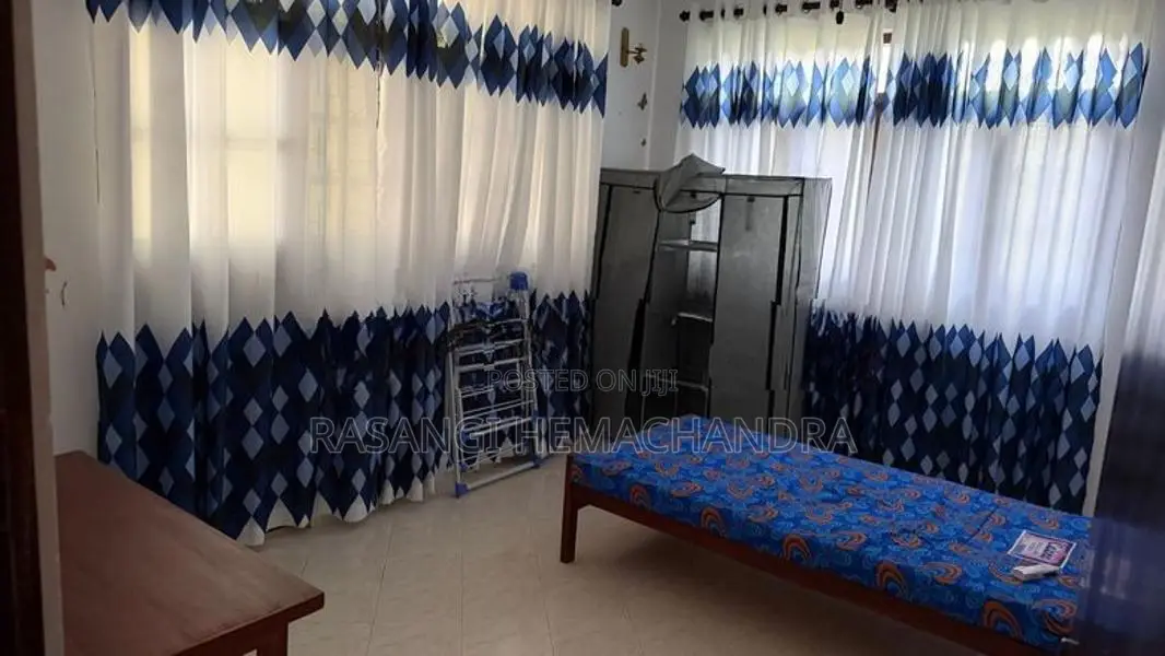 Room Available for Rent – Girls only | Dehiwala