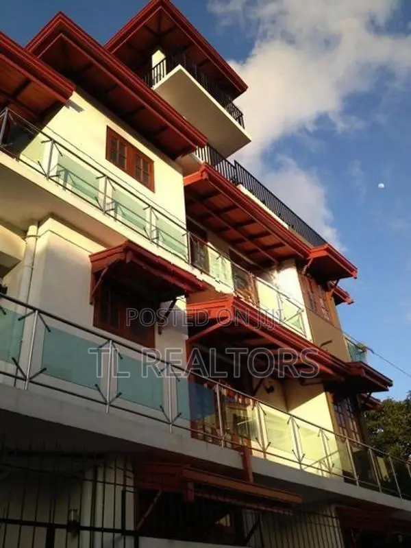 Luxury Apartment Building for Sale – Colombo 5 / 7 Border