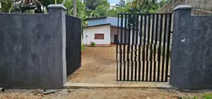 17-Perch Land with House for Sale – Sirimalwatta, Kandy