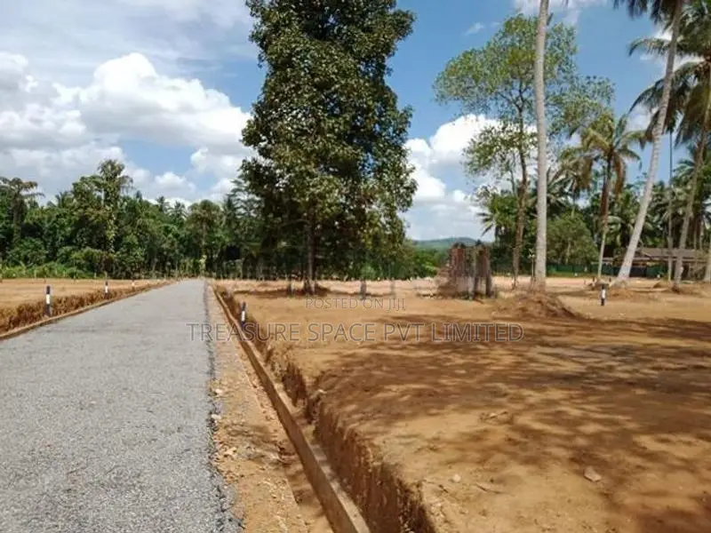 Land for sale at Handapangoda