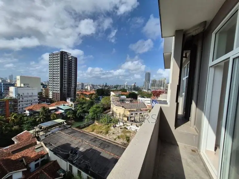 Brand New 4 Bedroom Apartment for Sale in Wellawaththa