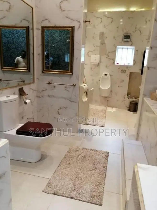 Luxury House for Sale in Mount Lavinia – Temples Road