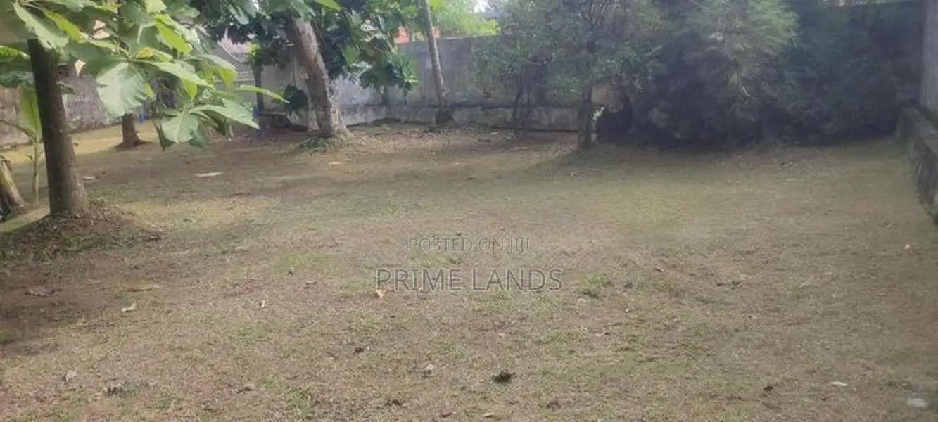 Residential Land for Sale in Thalahena