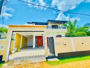 නවීනතම ලස්සන දෙමහල් නිවසක් විකිණීමට ගෝනපොල