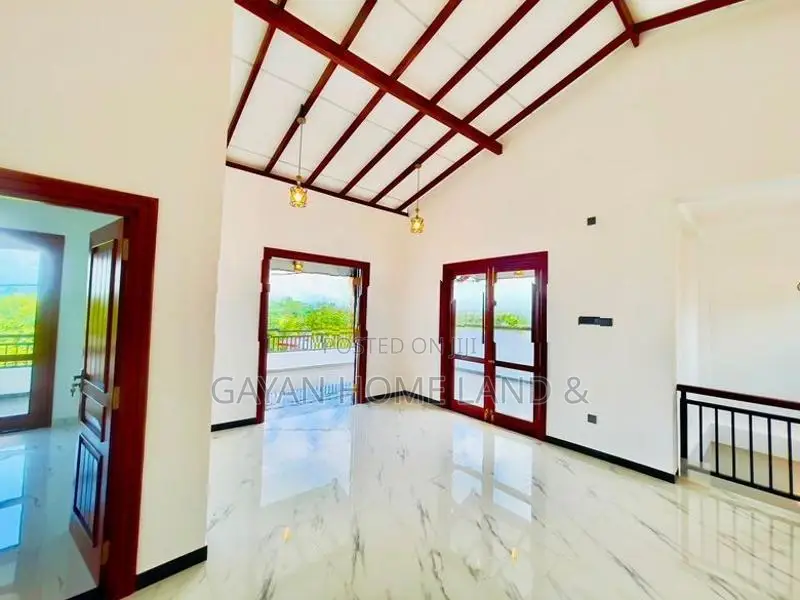 නවීනතම ලස්සන දෙමහල් නිවසක් විකිණීමට ගෝනපොල