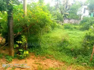 Land for sale Makumbura Hiripitiya Road
