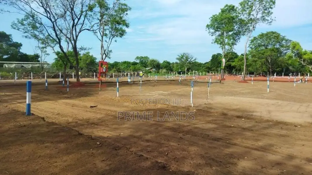 මරදන්කඩවල නගරයට නුදුරින් සින්නක්කර බිම්කොටසක් විකිණීමට