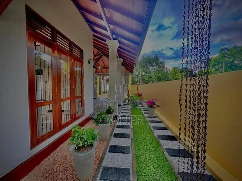 Brand New House for Sale at Gampaha, Udugampola