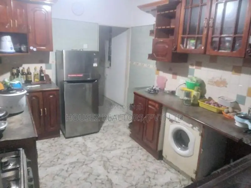 Well-Maintained 3-Bedroom House for Sale – Minuwangoda