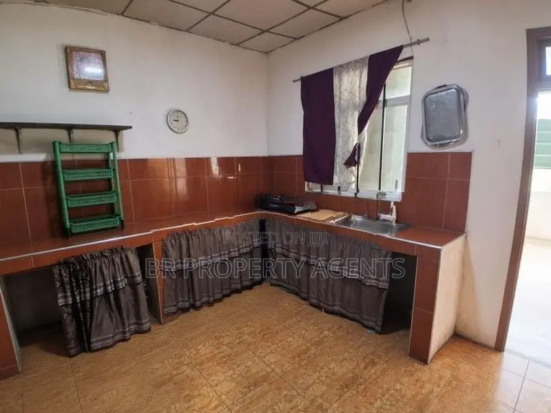 Two Story House for Sale in Wellampitiya
