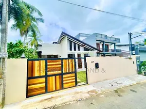 Modern Architecture Design Single Storey House in Kahathuduwa