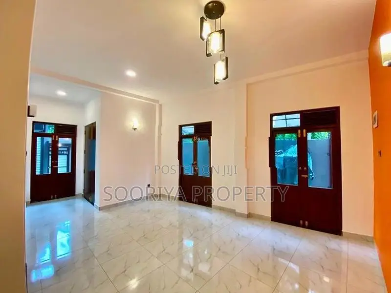 Brand New 2 Story Luxury House for Sale in Piliyandala