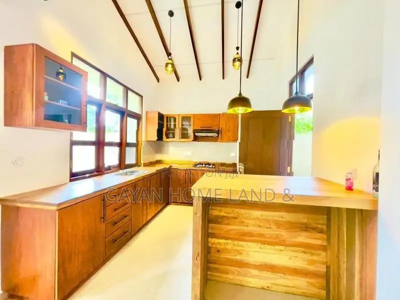 Modern Architecture Design Single Storey House in Kahathuduwa