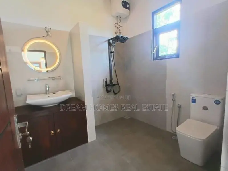Brand New 4 Bedroom House for Sale – Erawwala