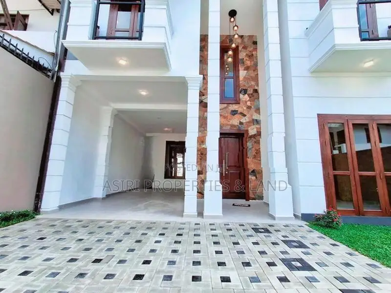 Stylish Modern Luxury House for sale in Maharagama