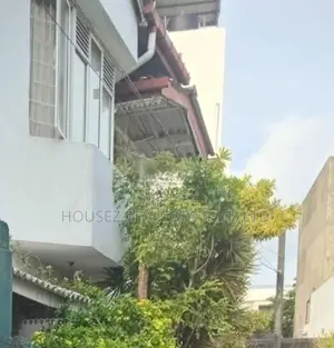 5-Bedroom House for Sale – Mount Lavinia