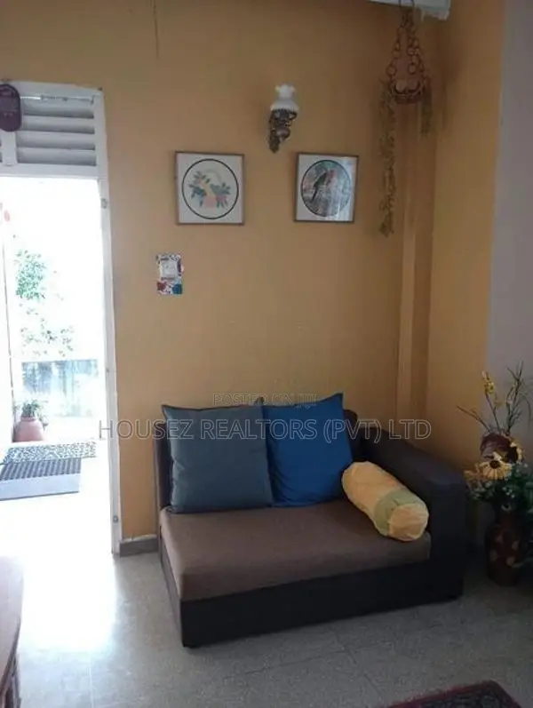 5-Bedroom House for Sale – Mount Lavinia