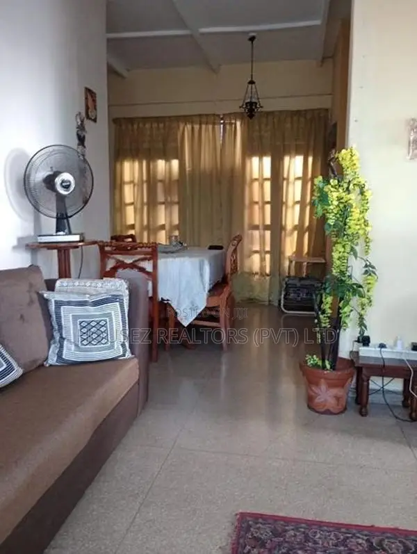 5-Bedroom House for Sale – Mount Lavinia