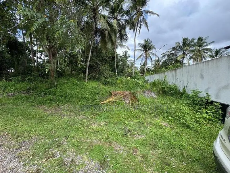 Prime 17.85 Perch Land for Sale – Udugampola