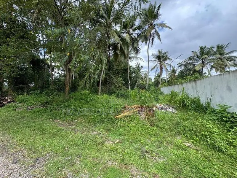 Prime 17.85 Perch Land for Sale – Udugampola