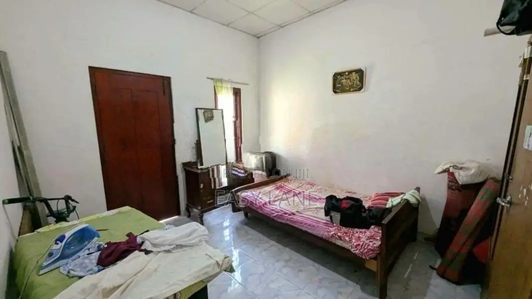 House for sale in Gampaha