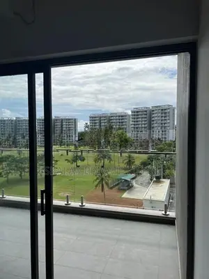 Canterbury Golf Lexus Apartment For Sale in Piliyandala - EA944