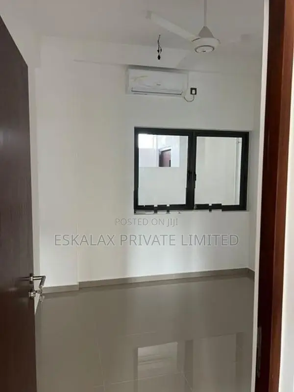 Canterbury Golf Lexus Apartment For Sale in Piliyandala - EA944