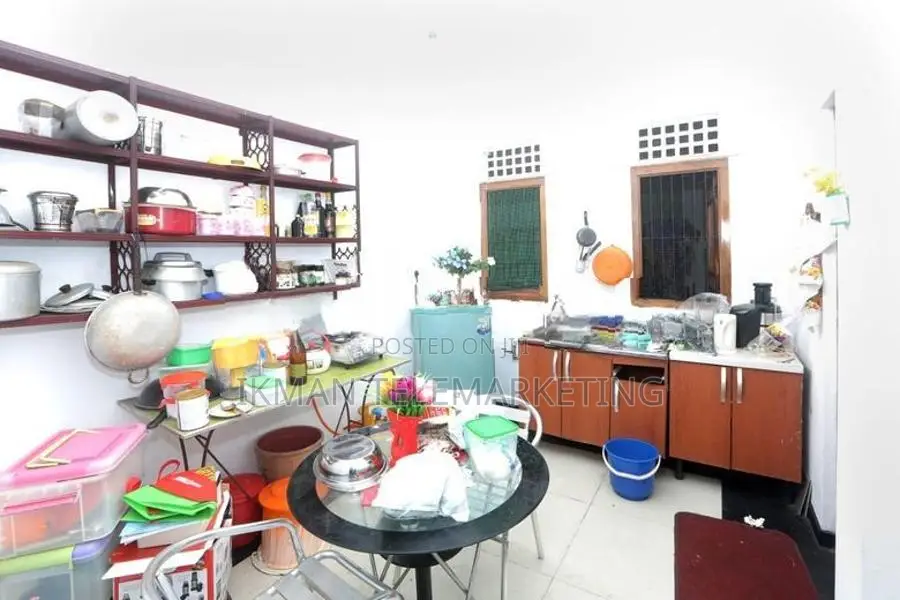 Modern Upstair House in Sirimal Uyana Ratmalana