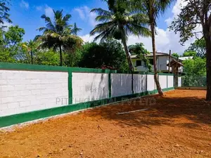 Valuable Coastal Land for Sale in Midigama