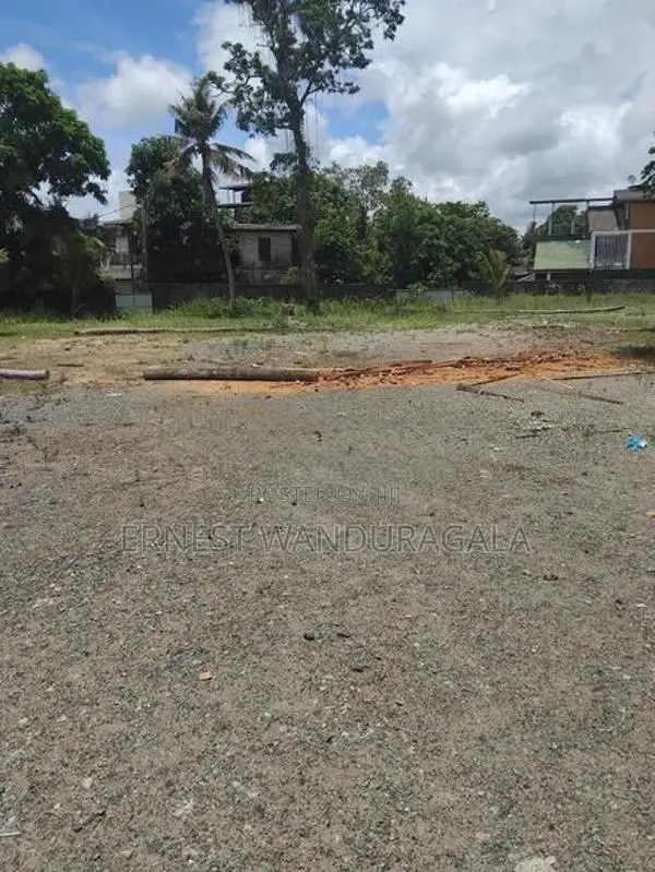 Land for Sale in Seeduwa - ls 720