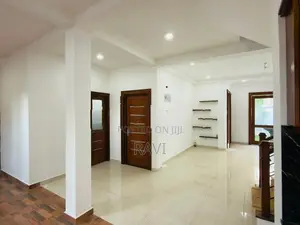 07 Perches Luxury House for Sale Hokandara Thalawathugoda Road
