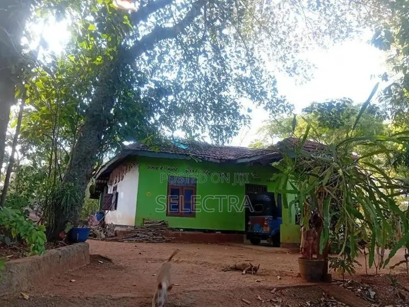 Thirty-Five Perches Of Land With A House For Sale.