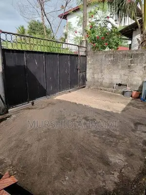 House for Sale Near Enderamulla Junction