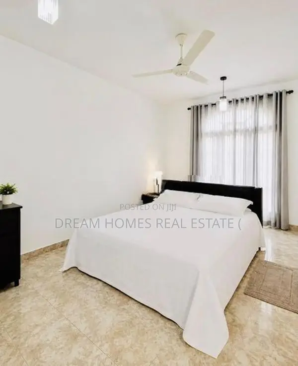 Spacious 5-Bedroom House for Sale in Kahanthota, Malabe