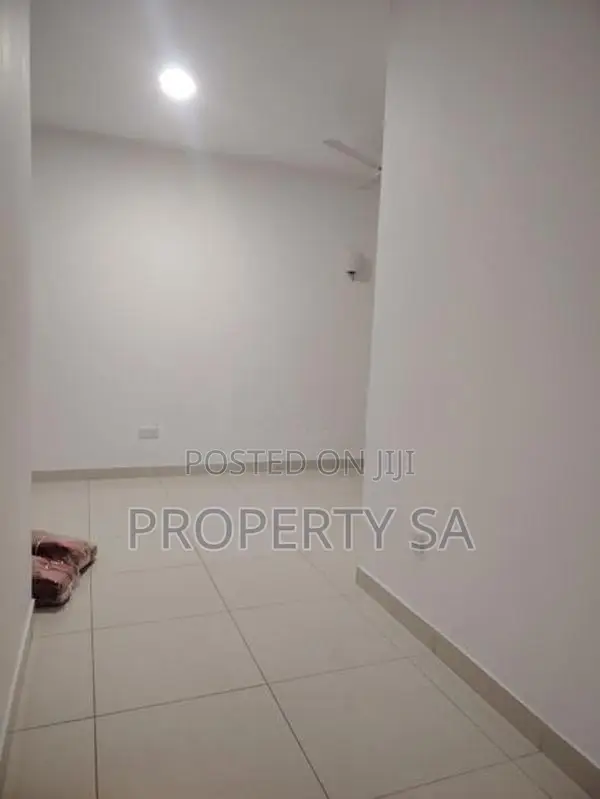 Unfurnished Apartment for Rent in Dehiwala