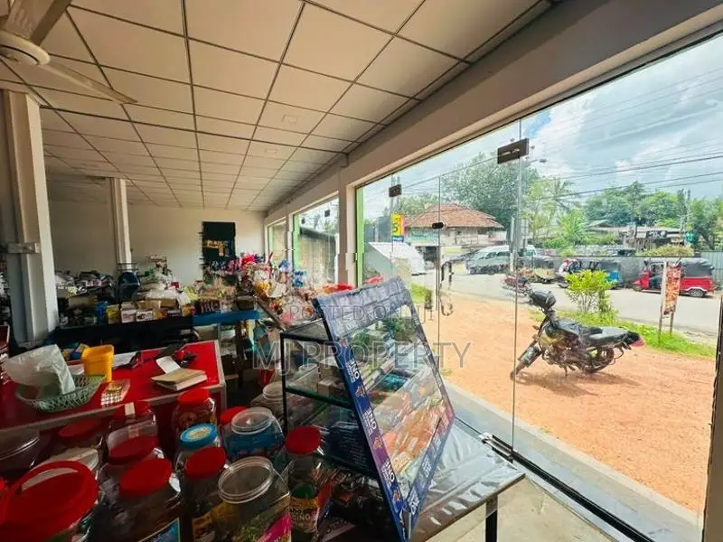 ( YC-1174) Highly Valuable Commercial Shop Space Rent in Homagama