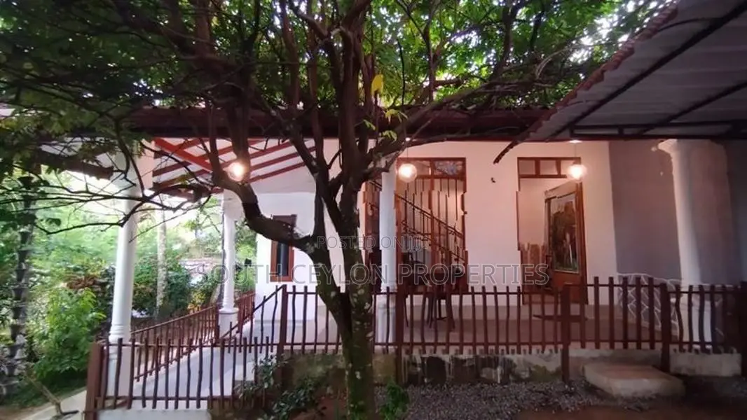 Charming 3-Bedroom House for Sale in Unawatuna