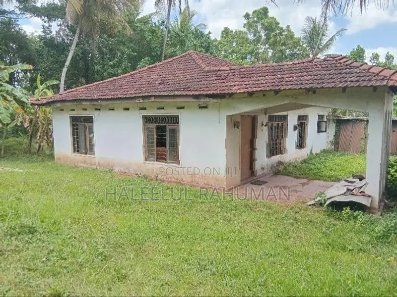 Land with House for Sale Thorayaya