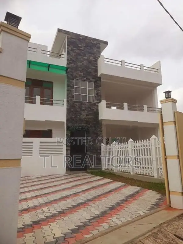 Brand New House for Sale | Piliyandala - Tl07