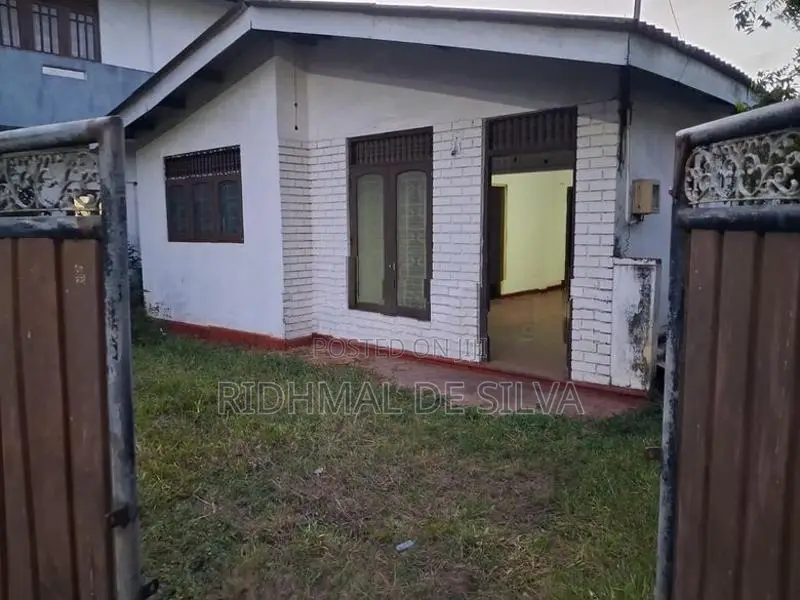 House with Land for Sale Koralawella