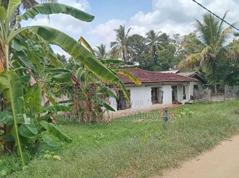 Land with House for Sale Thorayaya