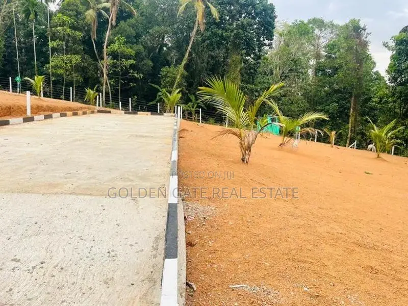 Kalagedihena Land for Sale