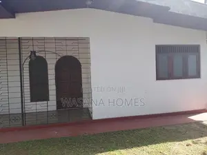 17 Perch Land with 2 Houses for Sale Borelesgamuwa