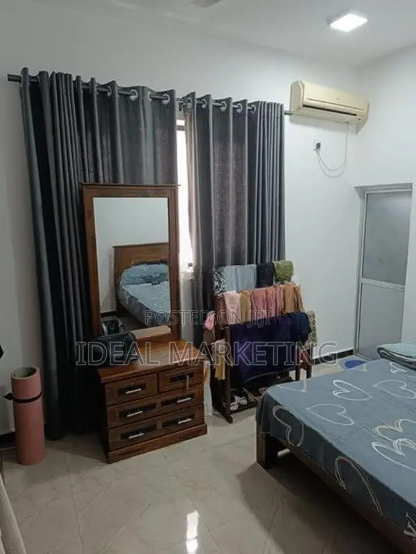 6 Bedroom House for Sale - Dehiwela, Bellanwila (EM1019)