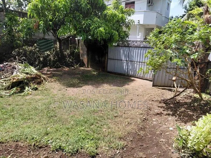 Land with Single Story House for Sale Pepiliyana