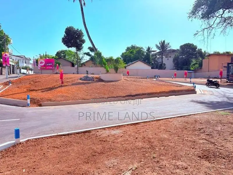 Luxury Land Plots sale in Attidiya