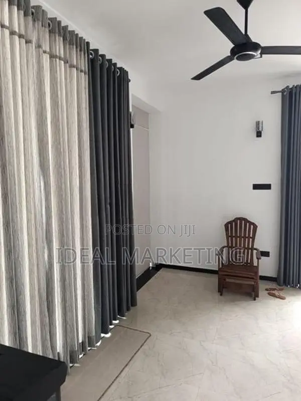 6 Bedroom House for Sale - Dehiwela, Bellanwila (EM1019)