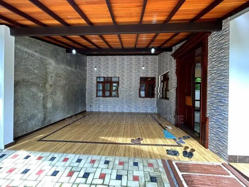 Brand-New House With a Unique Design - Madapatha Kahapola Piliyandala