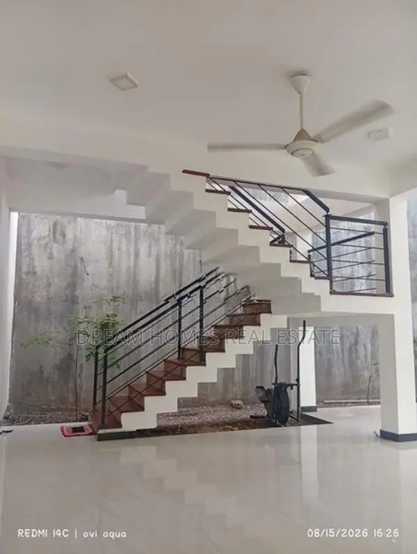 Luxury 4 Bedroom House for Rent – Akuregoda, Battaramulla