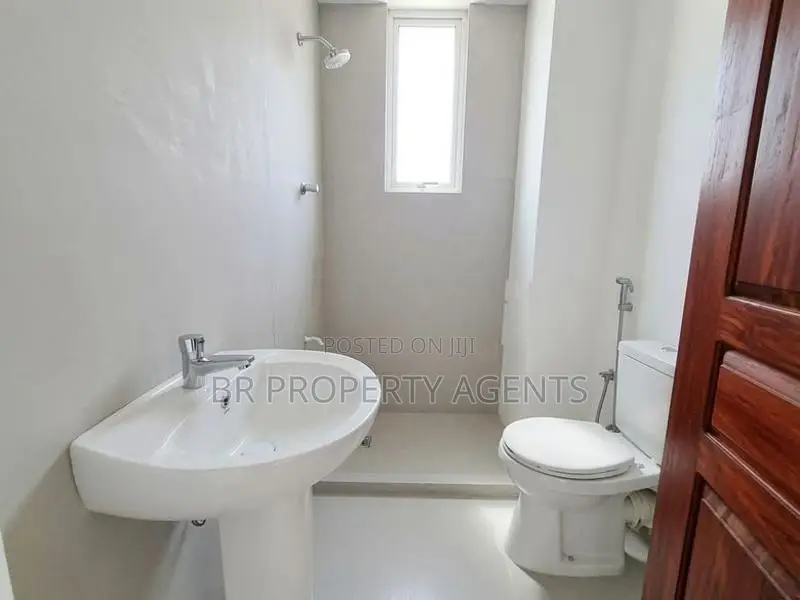 Second Floor Office Space For Rent In Colombo 05